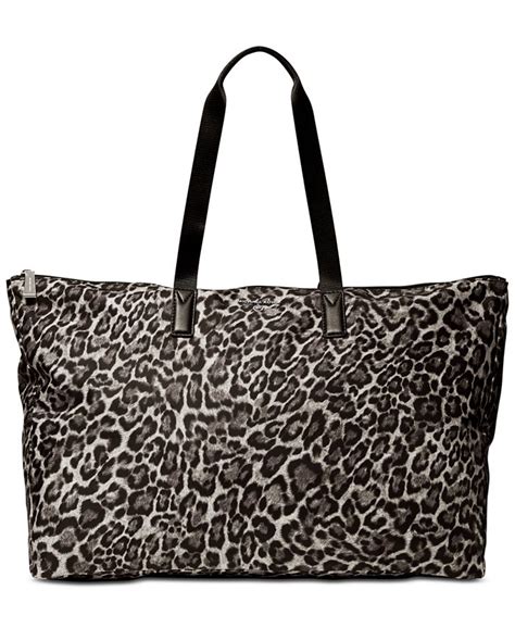 michael kors jet set travel tote giveaway|Michael Kors packable tote.